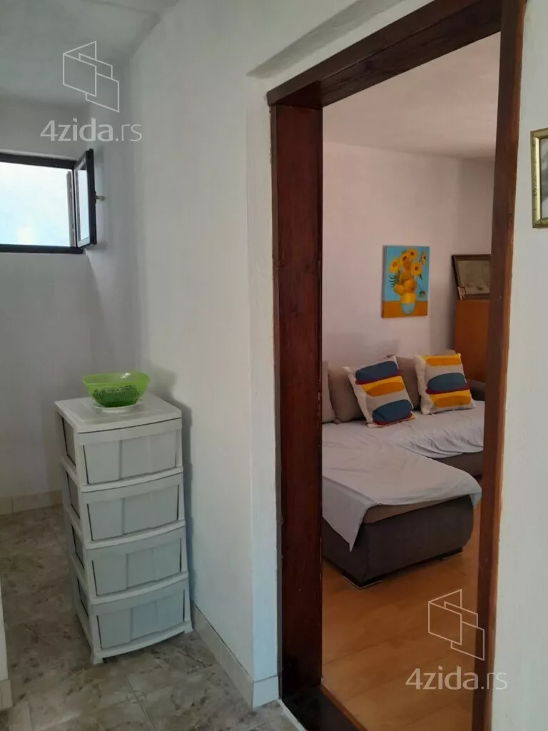 5-etažna kuća | 4zida