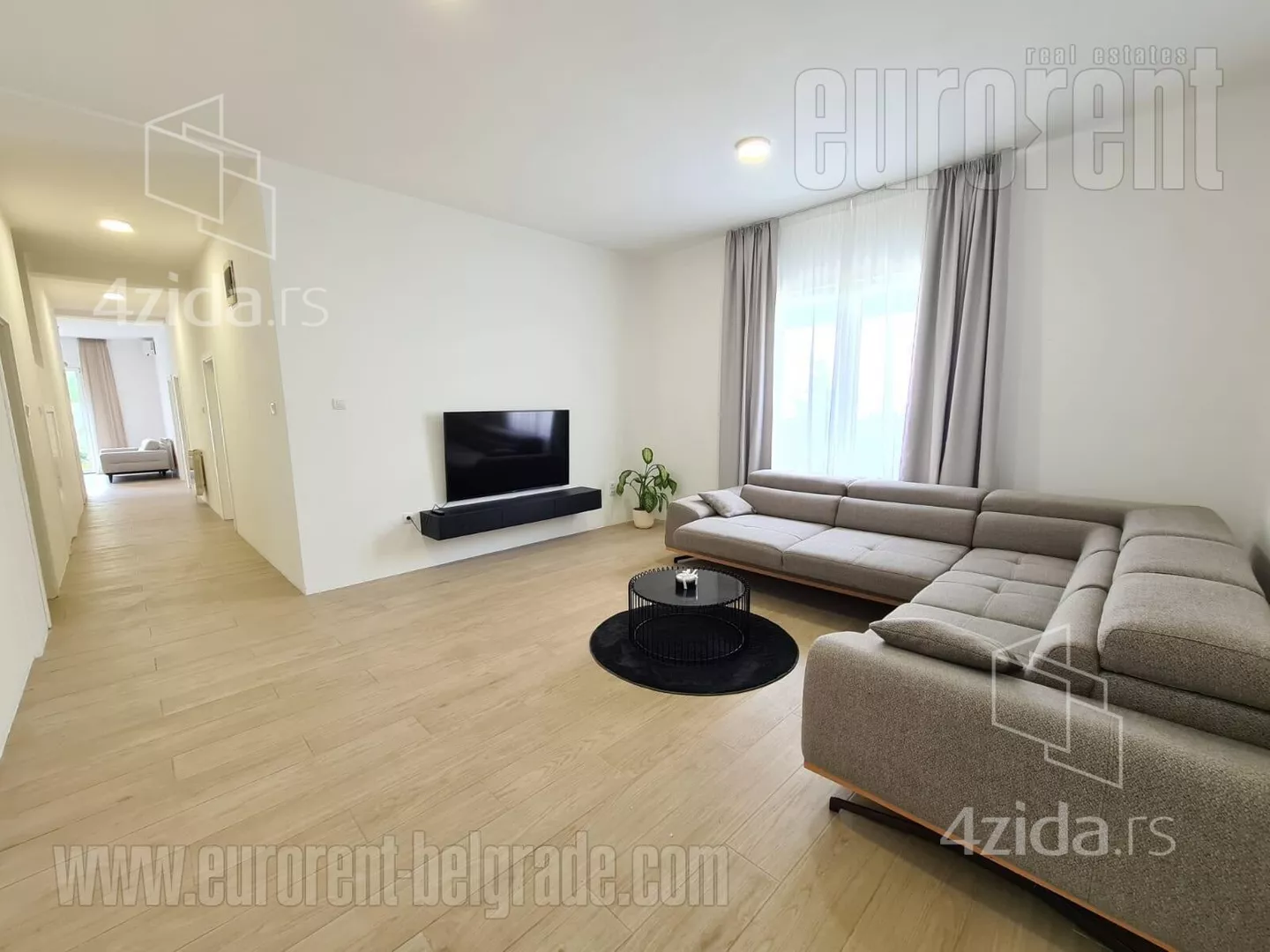 Šestosoban stan | 4zida