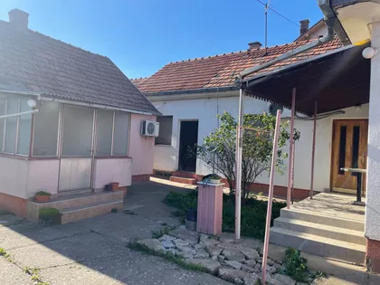 Pavlovačka 33 | 4zida.rs