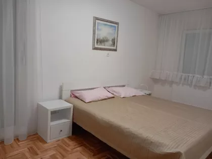 1. Maja 22A | 4zida.rs