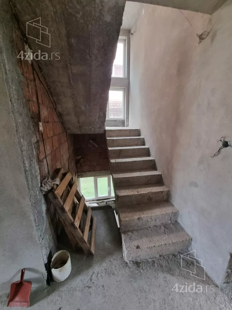 3-etažna kuća | 4zida
