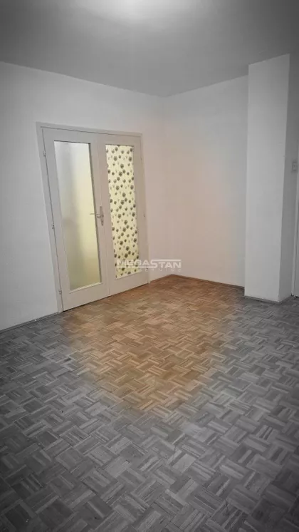 16. oktobra | 4zida.rs