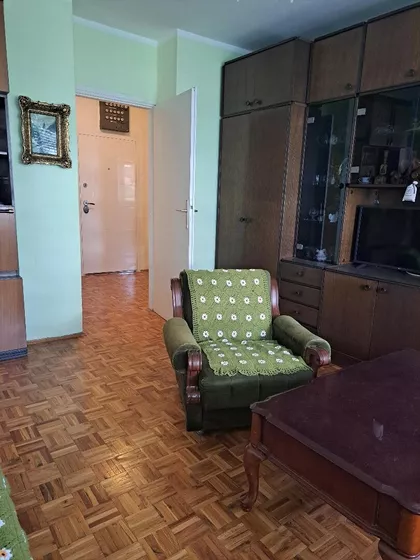 Šesnaestog Oktobra | 4zida.rs