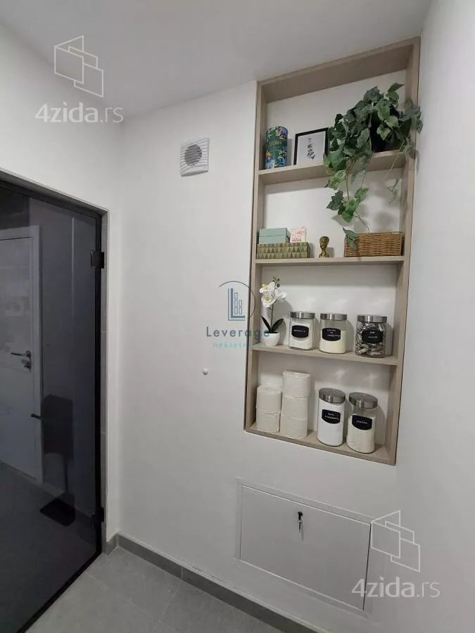 Četvoroiposoban stan | 4zida