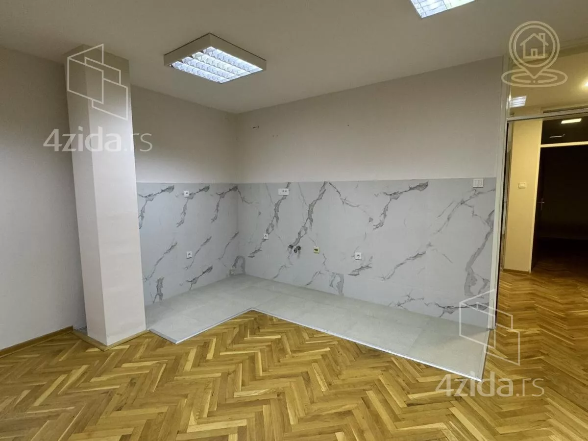 Četvoroiposoban stan | 4zida