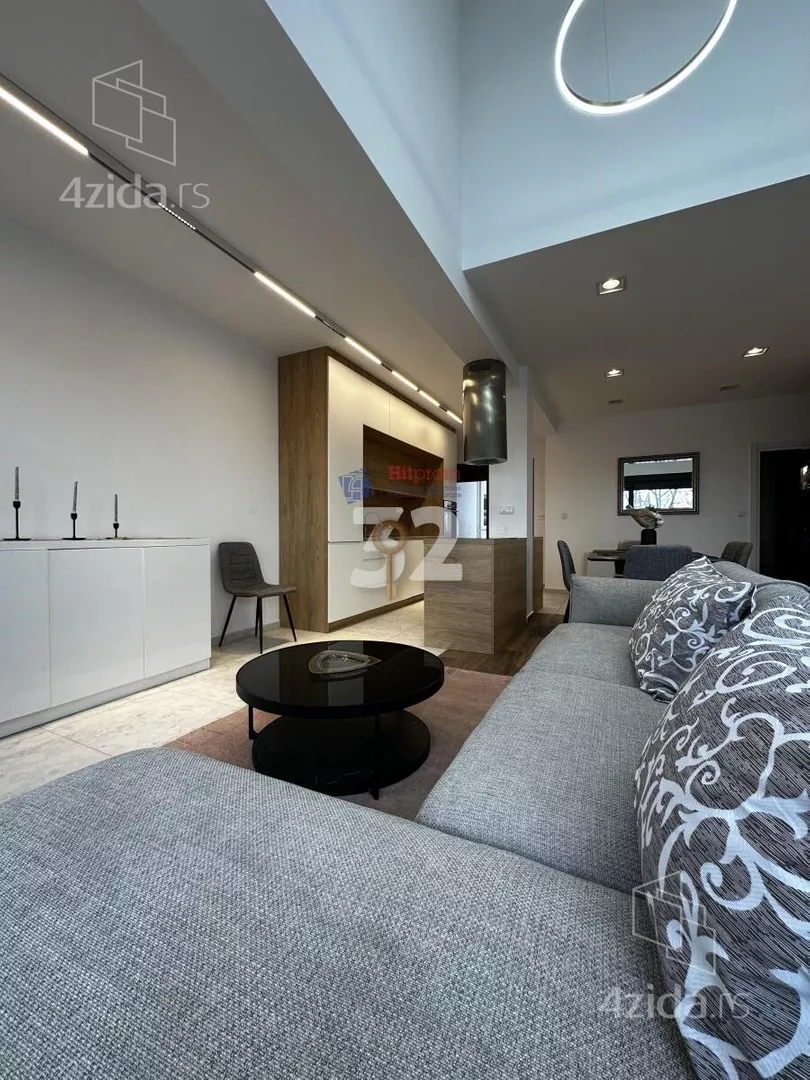 Petosoban stan | 4zida