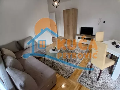 Prvomajska | 4zida.rs