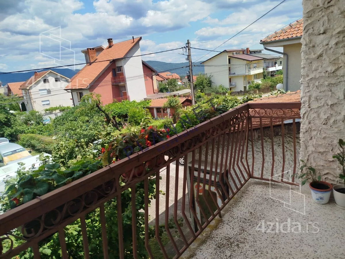 3-etažna kuća | 4zida