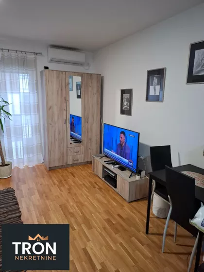 Nemanjina 15V | 4zida.rs