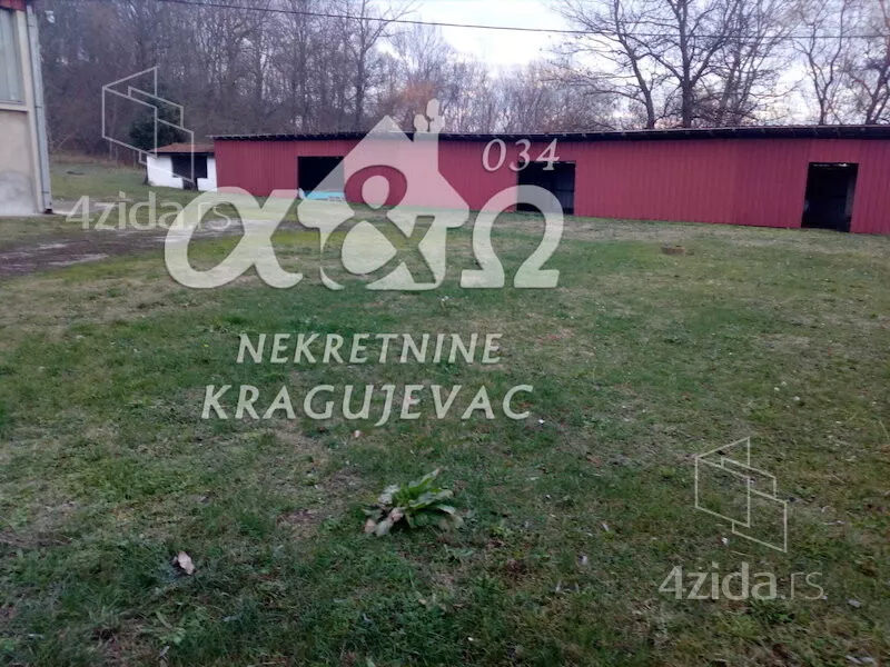 Poslovna zgrada | 4zida