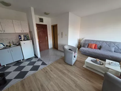 Vojvode Petra Bojovića 23 | 4zida.rs