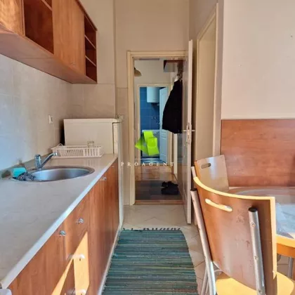 Dom Zdravlja | 4zida.rs