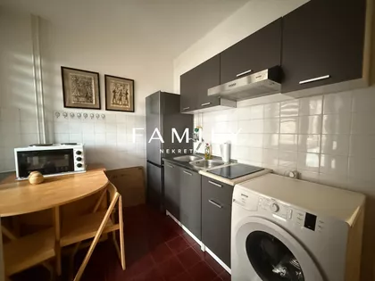 Stari Grad | 4zida.rs