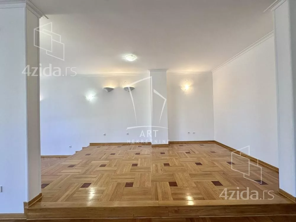 4-etažna kuća | 4zida