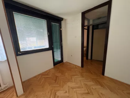 Petefi Brigade | 4zida.rs