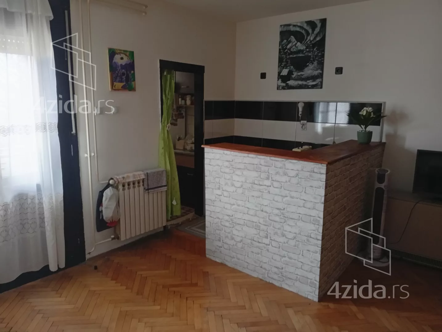 Jednoiposoban stan | 4zida