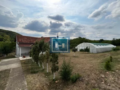Donje Štiplje | 4zida.rs