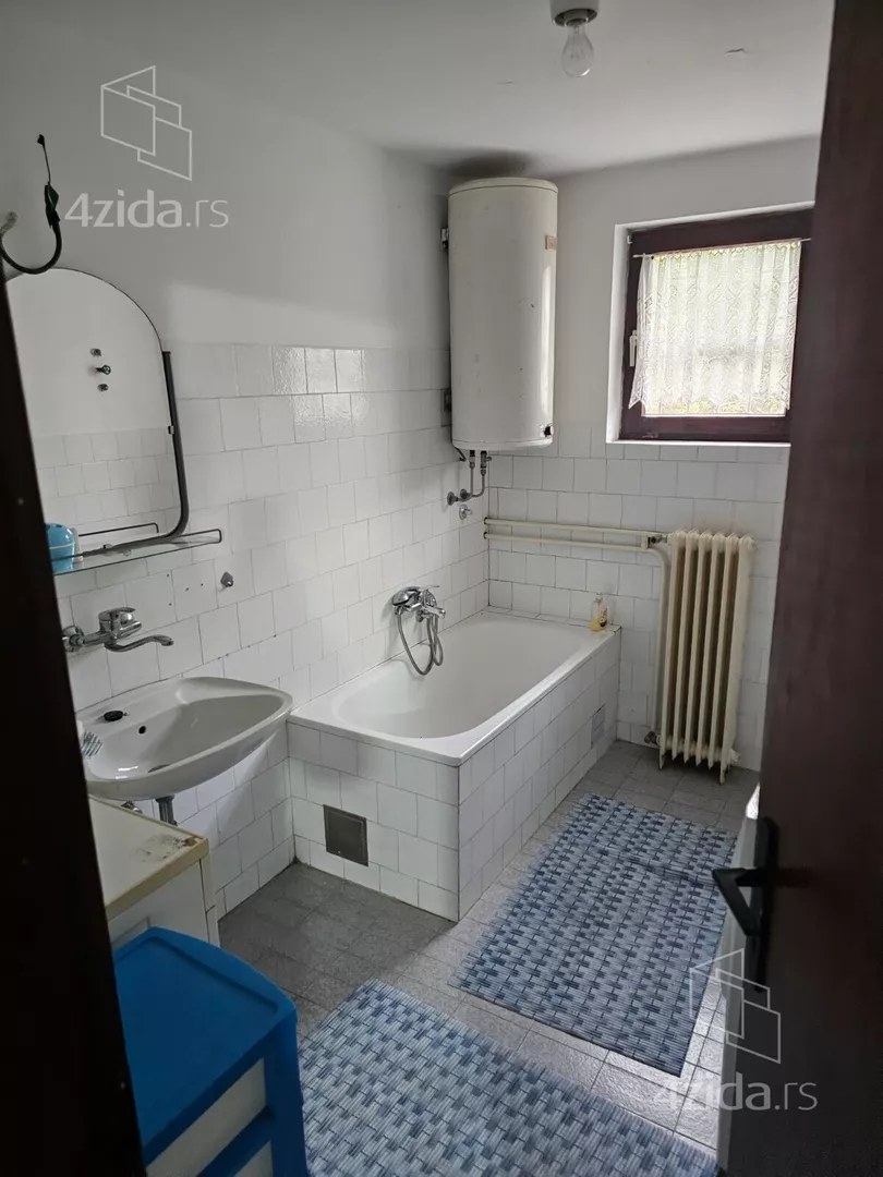 3-etažna kuća | 4zida