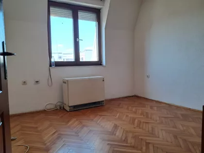 Sedmog Jula | 4zida.rs