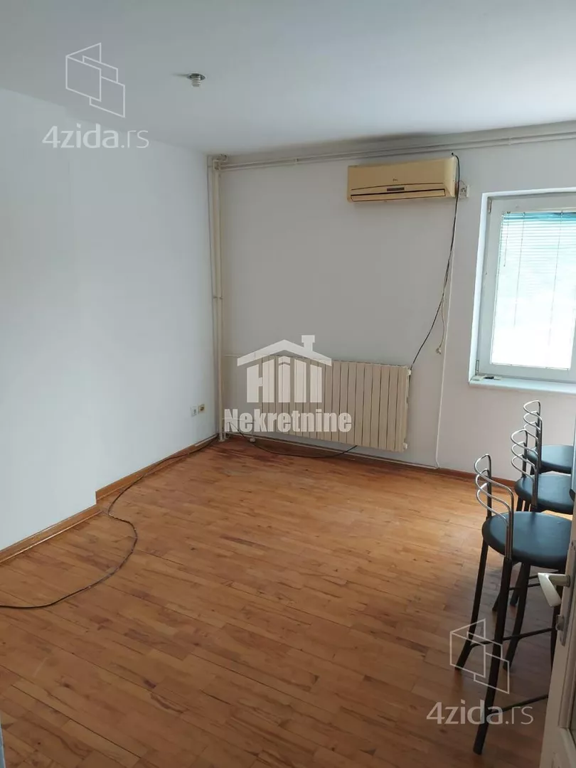 5-etažna kuća | 4zida