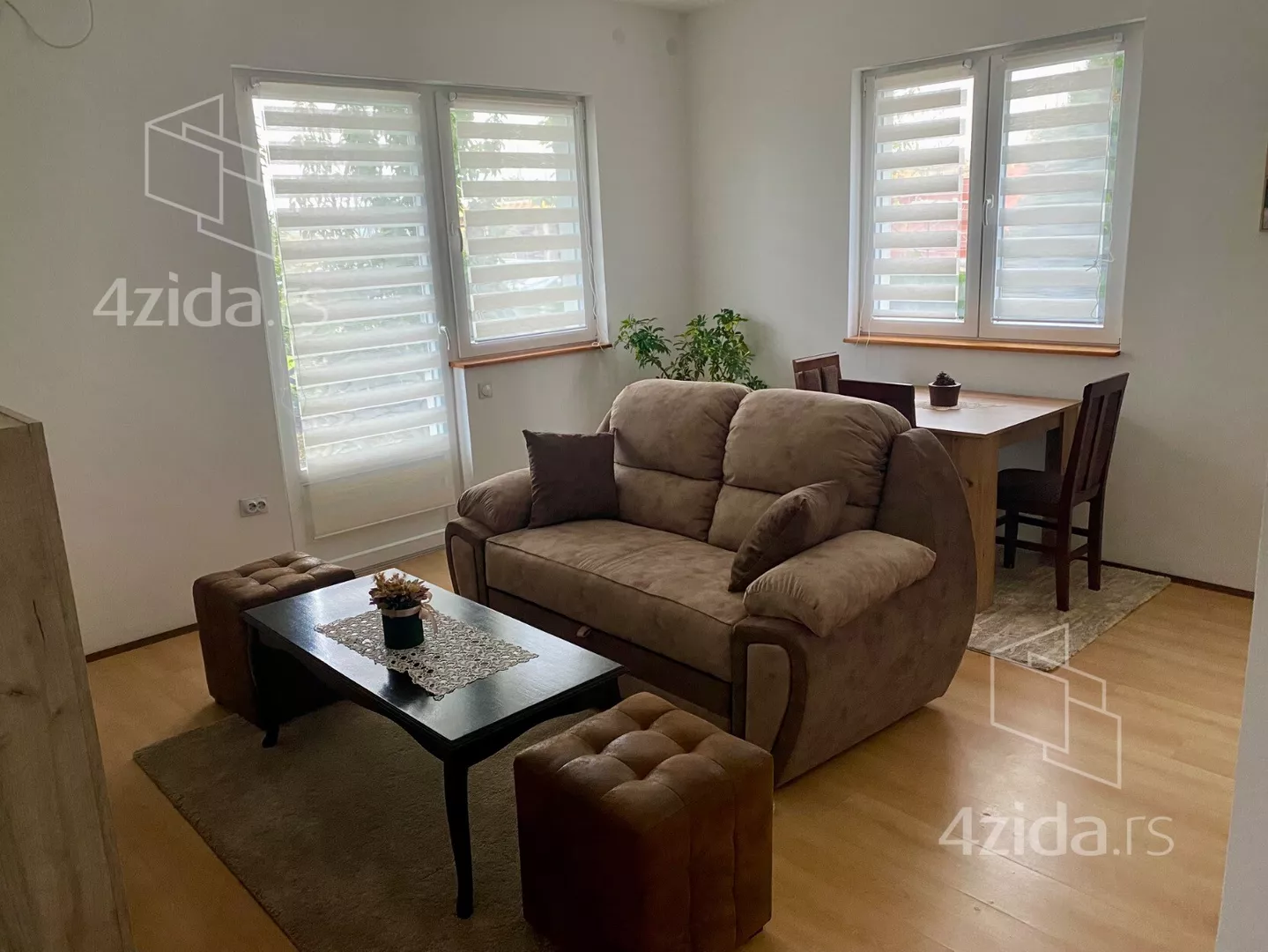 Jednoiposoban stan | 4zida