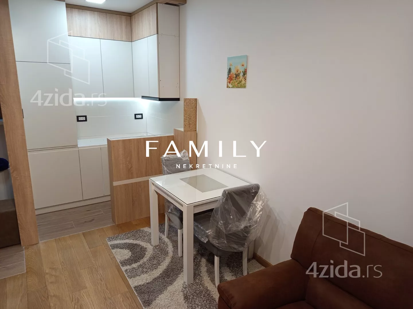 Jednoiposoban stan | 4zida