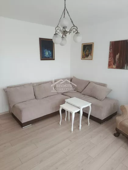 Albanske spomenice | 4zida.rs