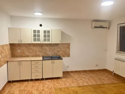 Šejkina 56 | 4zida.rs