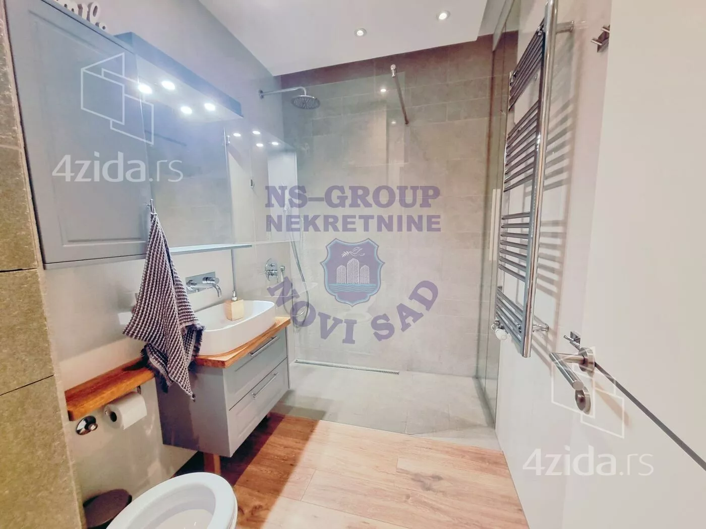 Četvorosoban stan | 4zida