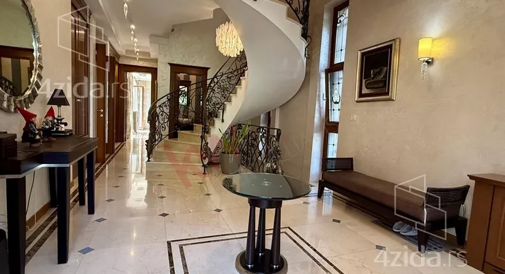 4-etažna kuća | 4zida