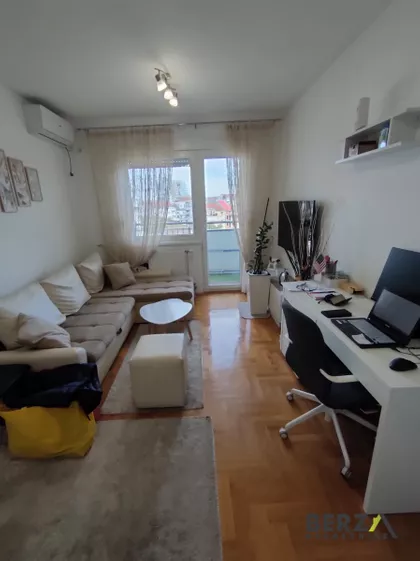Bulevar Patrijarha Pavla (Somborski Bulevar) | 4zida.rs