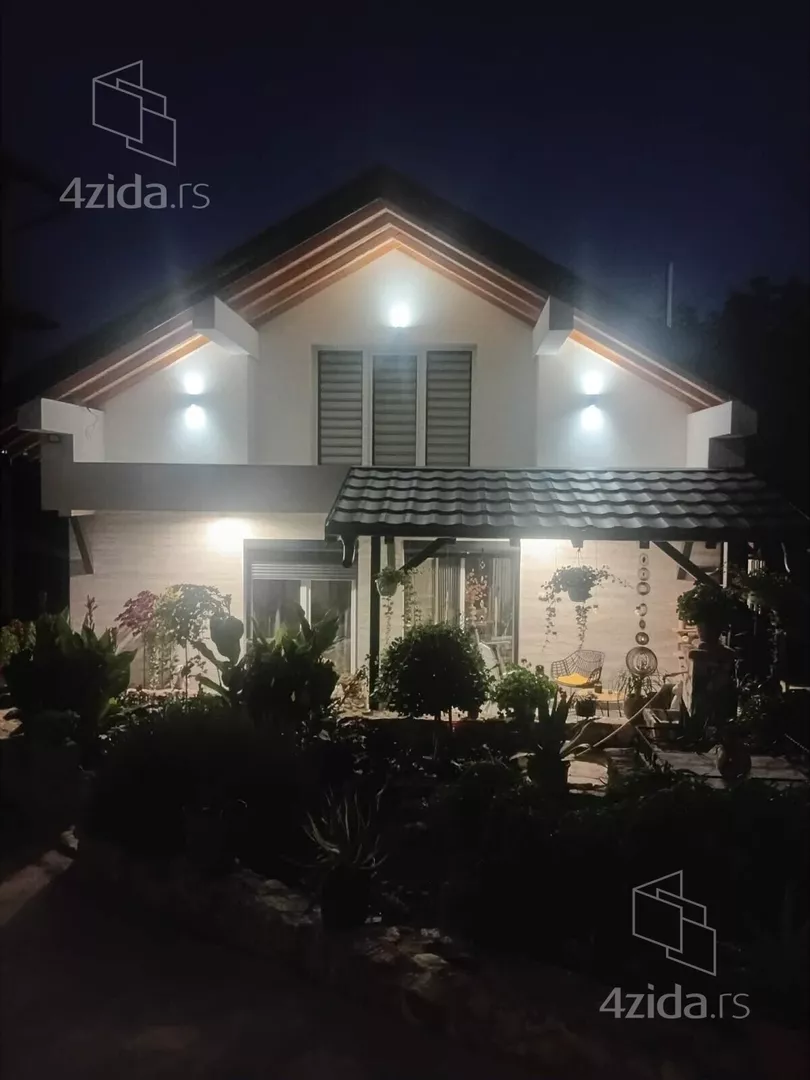 3-etažna kuća | 4zida