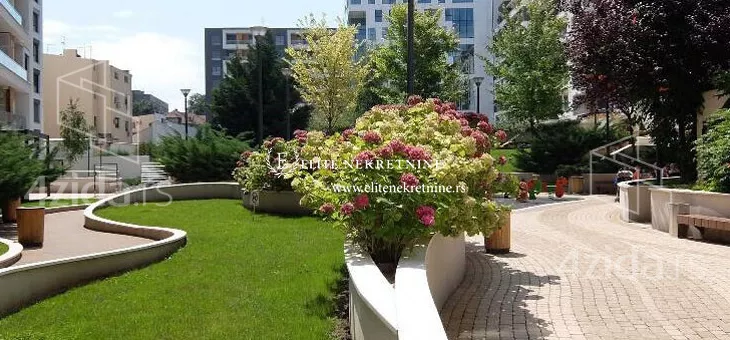 Četvoroiposoban stan | 4zida