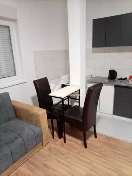 Steva Čuturila | 4zida.rs