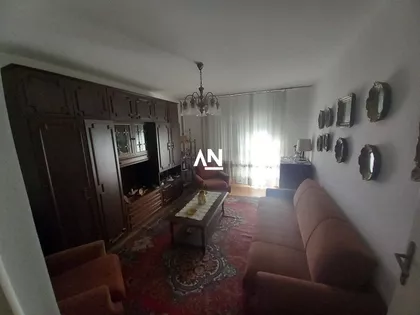 Dušana Radovića | 4zida.rs