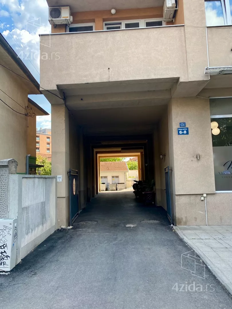 Parking | 4zida