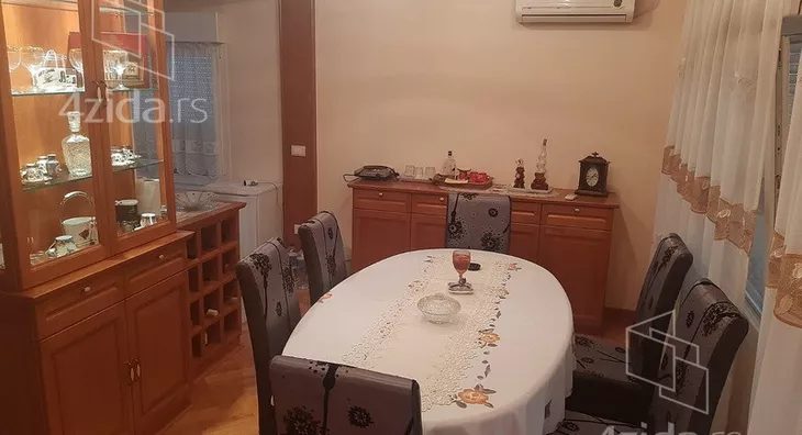 3-etažna kuća | 4zida