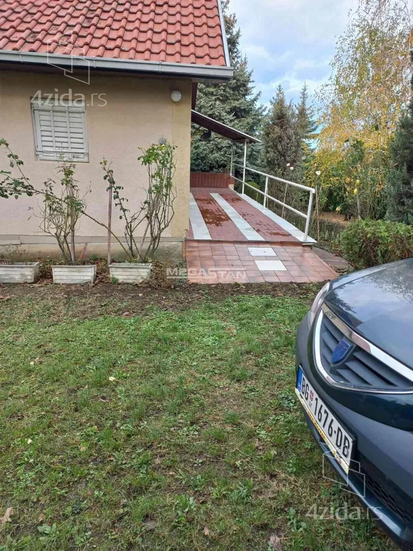 Kuća | 4zida