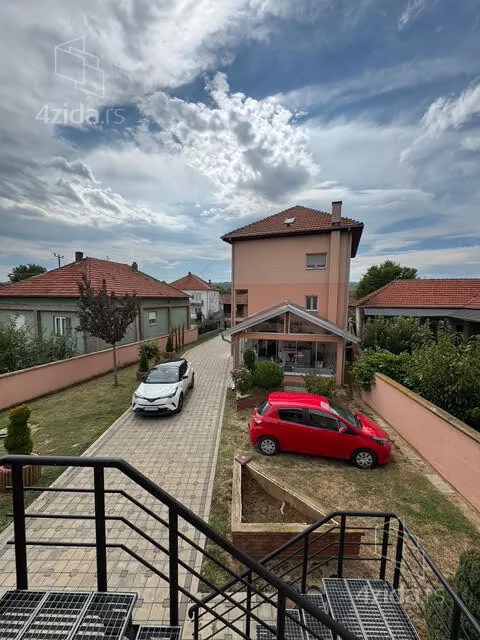 3-etažna kuća | 4zida