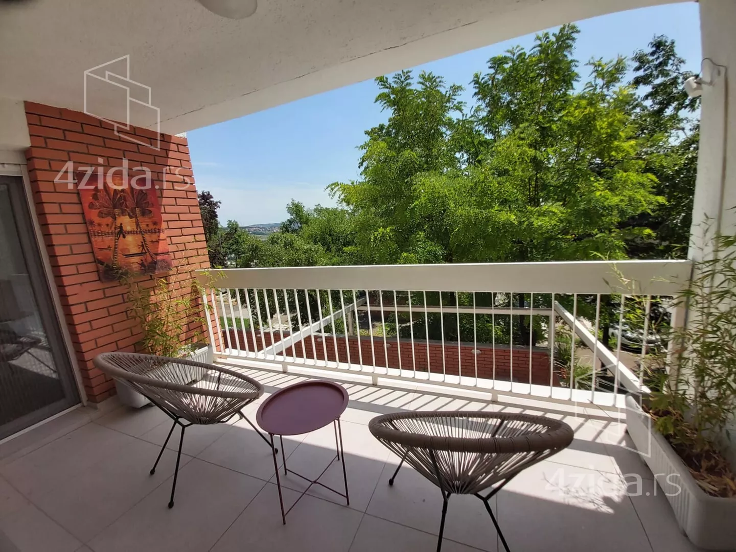 Petosoban stan | 4zida