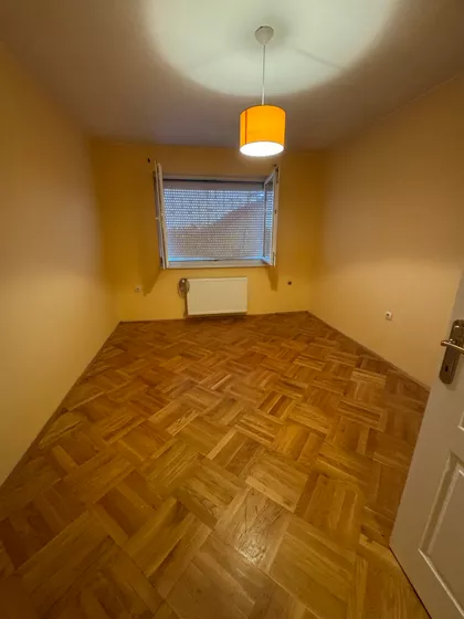 Trogirska 4 | 4zida.rs