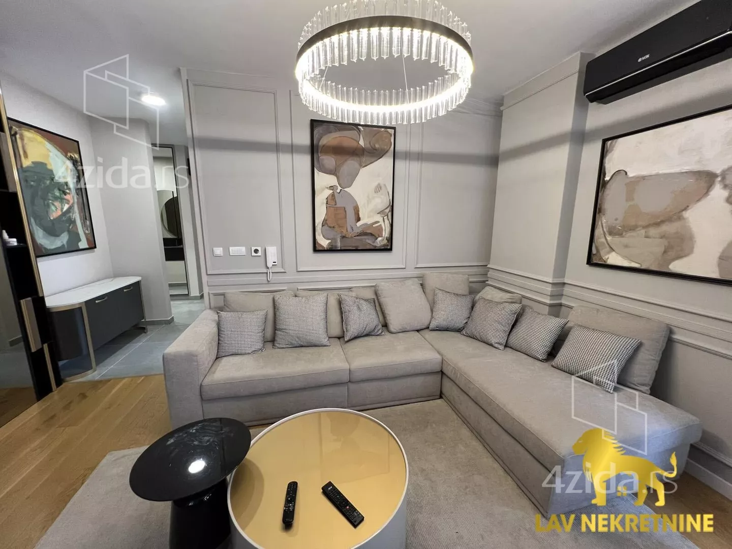 Troiposoban stan | 4zida