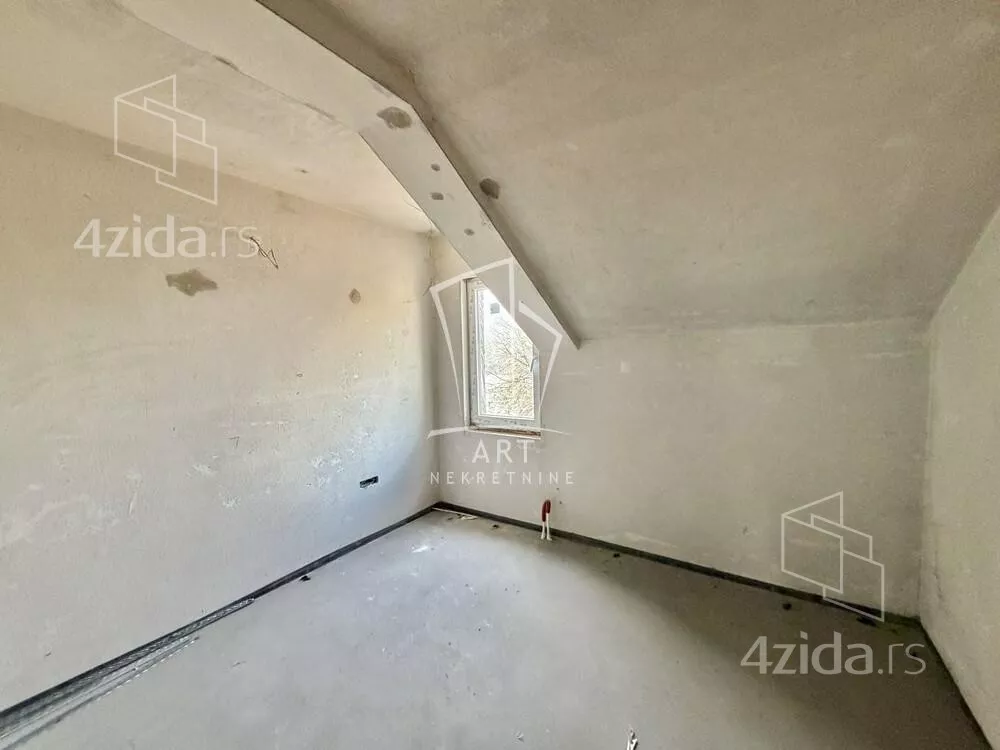 3-etažna kuća | 4zida