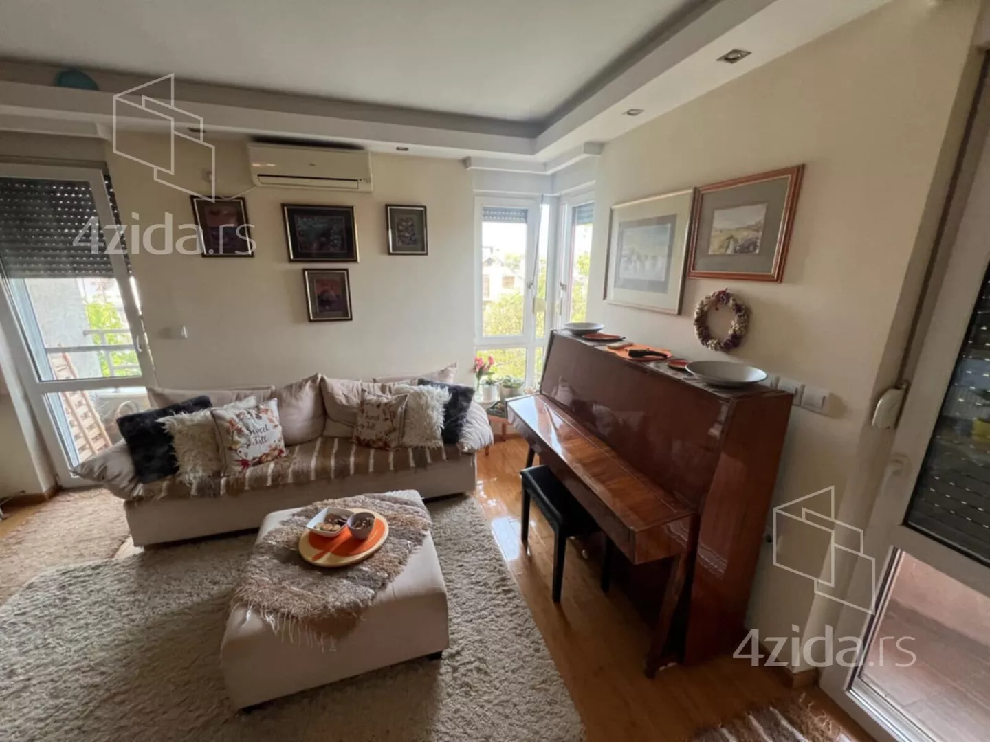 Troiposoban stan | 4zida