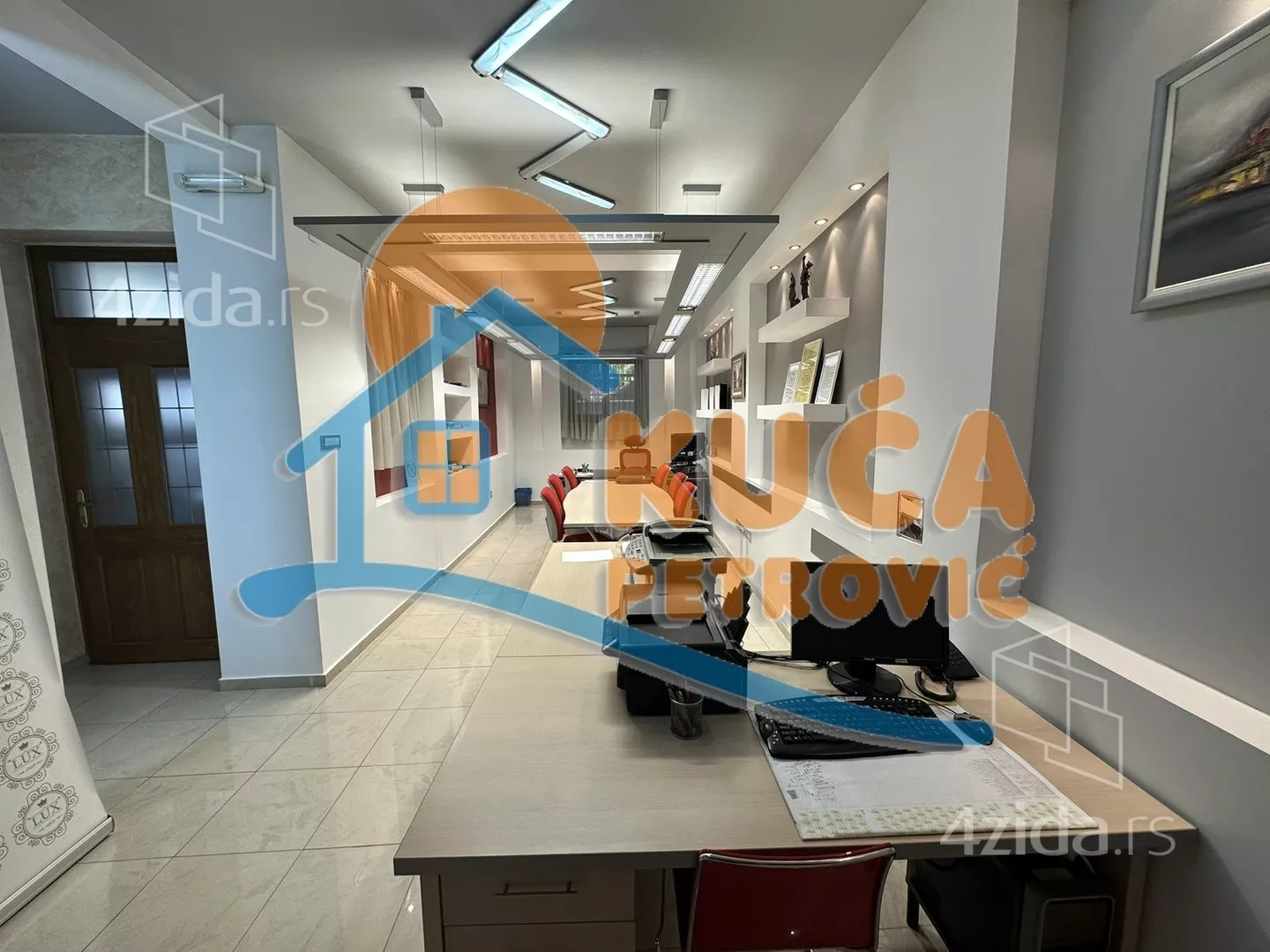 Lokal | 4zida