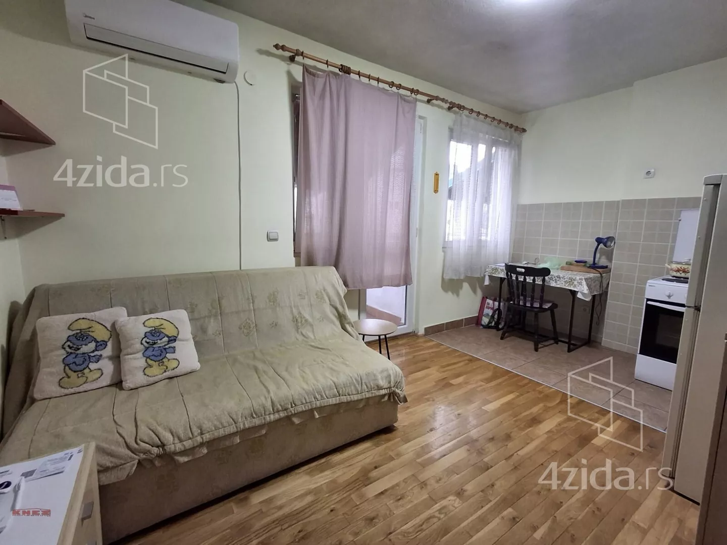 Jednoiposoban stan | 4zida