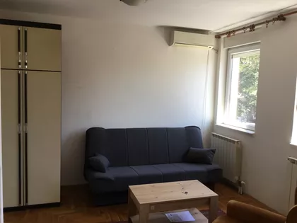 Svetosavska 9 | 4zida.rs
