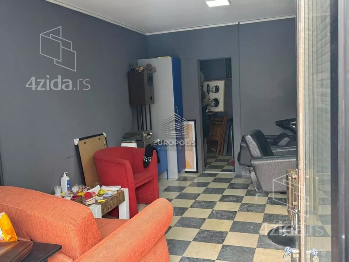 Lokal | 4zida