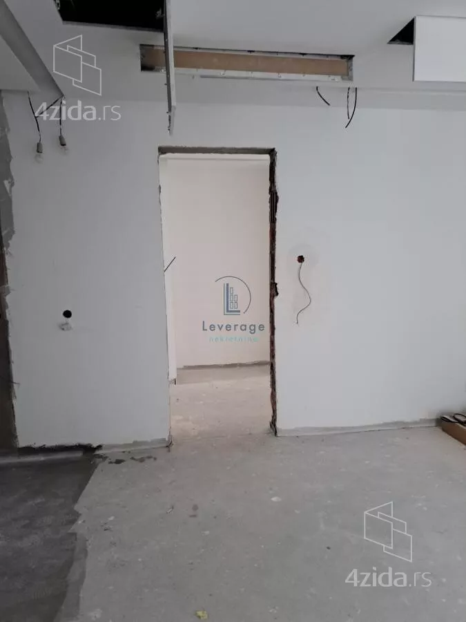 Četvoroiposoban stan | 4zida