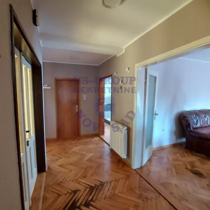Sremska Kamenica | 4zida.rs